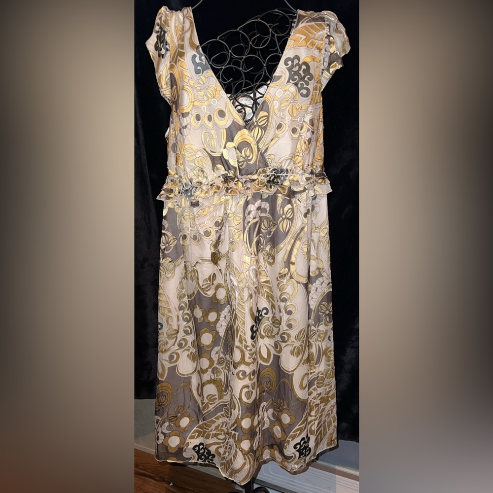 Elegant Gold and Gray Midi Dress